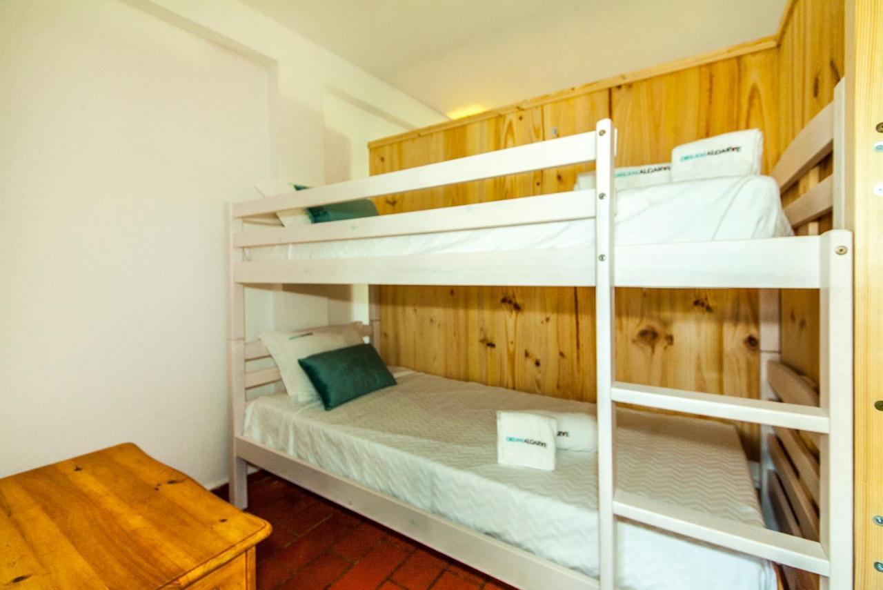 B20 - Sun And Pool Apartment Lagos Eksteriør bilde
