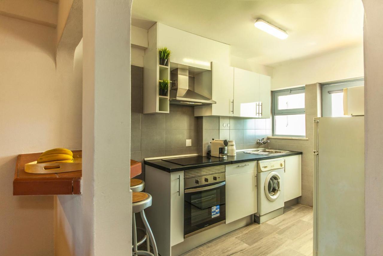 B20 - Sun And Pool Apartment Lagos Eksteriør bilde